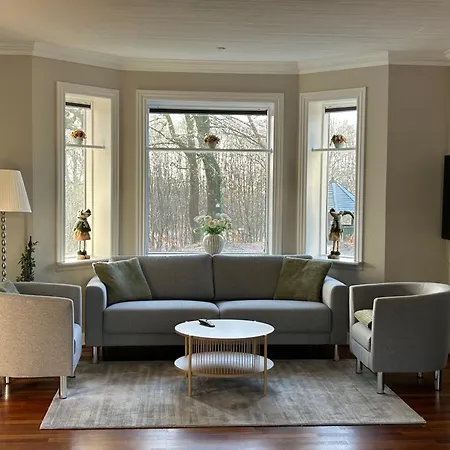 Fully Equipped In Beautiful Nature With View * Tistrup